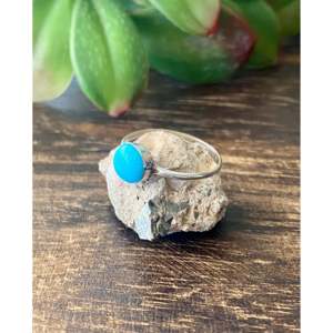 Bague Statement Bohème Angie Rosetta en Argent Sterling avec Turquoise, Monture Bezel, Taille 7, Surface Brillante, Plaqué Rhodium, Idéale au Quotidien - Product Image 4