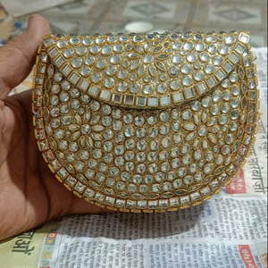 Sac à main en métal argenté en forme de D, pochette unique pour femme, perle plaquée or, luxe, charme solide, pochette pour femme, design créatif pour mariage - Product Image 1