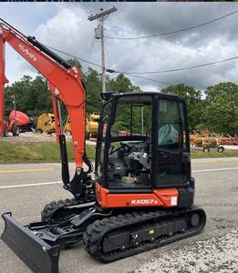 Excavatrice KUBOTA d'occasion KX165/KX057/U55 de 5 tonnes avec moteur et roulements, construction durable pour l'aménagement paysager - Product Image 2