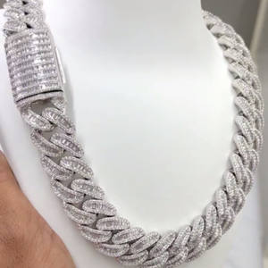 Cadena de Eslabones Cubanos de Lujo con Moissanita Helada, 44 Quilates, 20mm, Acabado en Oro Blanco, Bañado en Rodio, Joyería Hip Hop Ortodoxa - Product Image 4