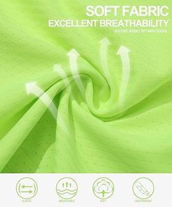 Uniforme de football de haute qualité avec nom et numéro personnalisés avec logo personnalisé et maillot respirant pour hommes et femmes sportifs - Product Image 4