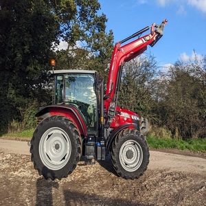 Entrega rápida Massey Ferguson 5711 Tractor con bomba de componentes básicos y caja de cambios adecuada para agricultores profesionales - Product Image 4