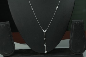 Collier en plaqué or avec diamants taillés marquise pour femmes cultivées en laboratoire pour mariage et anniversaire - Product Image 5