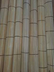 ไม้ไผ่ธรรมชาติจากเวียดนามจัดหาเสาที่ทนทานสำหรับโครงสร้างการสร้างรั้วและการสนับสนุนการเพาะปลูก - Product Image 4