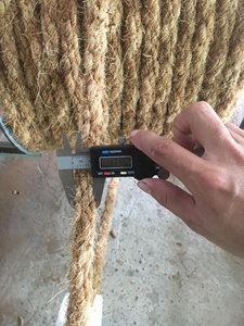 Corde en fibre de coco torsadée en gros, corde en fibre de coco naturelle pour emballage, emballage cadeau, artisanat et décoration OEM - Product Image 2