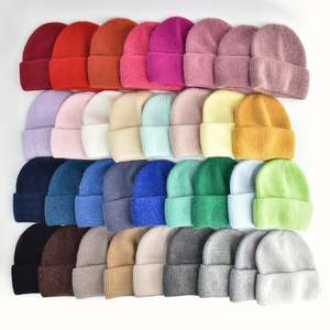 Bonnets en laine d'angora tricotés pour l'hiver, logo personnalisé en cuir, doux, chaud, fourrure de lapin moelleuse, bonnets unis pour unisexe - Product Image 1
