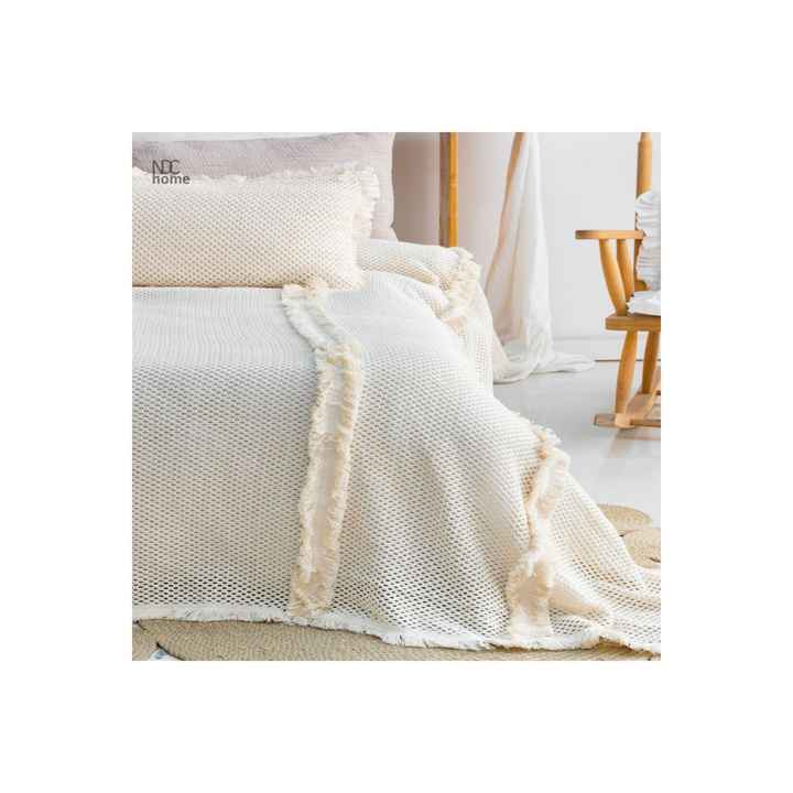 Cream Knitted Lace and Tassel King Size Bedspread (240 X 260)