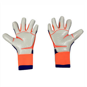 Gants de football haute performance antidérapants, respirants et confortables, personnalisables, durables, pour la protection et le soutien lors des sports de plein air - Product Image 1