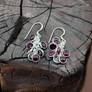 Pendientes de gota de Plata de Ley 925 con piedras preciosas de granate rojo, diseño de racimo de uva hecho a mano, regalo de joyería elegante para ella - Product Image 2