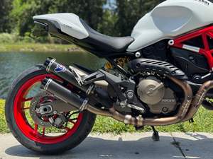 Ducati Monster 821 usada del 2015 disponible - Product Image 4