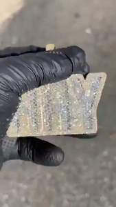 Colgante de Plata de Ley 925 con Baño de Rodio, con Letra Personalizada Iced Out, Corte Redondo, Diamante Moissanita VVS Brillante, para Uso Unisex - Product Image 4