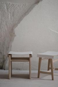 Taburete de Madera de Estilo Vintage de Fabricación OEM con Acabado Desgastado, Ideal para Habitaciones de Estilo Antiguo y Decoración Clásica del Hogar - Product Image 6