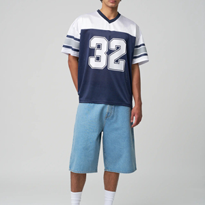 Jersey retro con rayas llamativas y bordado de número de equipo antiguo Jersey retro con ajuste de gran tamaño y estampado Atlético - Product Image 4