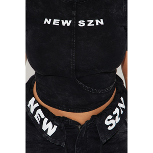 Conjunto de Invierno para Mujer, Talla Grande, Top Corto de Algodón Transpirable Negro Sólido con Cordón Ajustable y Pantalones Cargo, Estilo Urbano - Product Image 5
