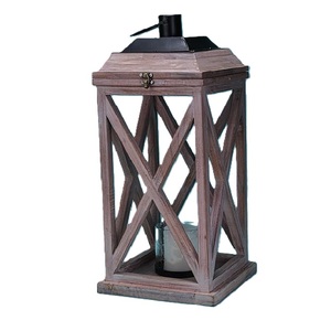 Linterna de madera blanca Vintage con tapa de metal negro Portavelas de granja rústica para decoración del hogar y eventos - Product Image 4