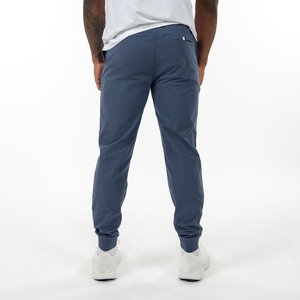 Vente en gros de pantalons de survêtement décontractés pour hommes sans pression jambe droite souple couche d'air Simple couleur pure basique sport cordon mi uni - Product Image 2