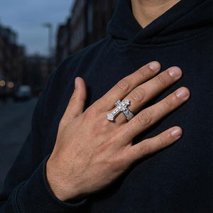 Bague pour homme en argent massif, plaqué or jaune, avec croix en moissanite et diamants de laboratoire, style hip-hop, sertie de pierres, bijou religieux chrétien - Product Image 3
