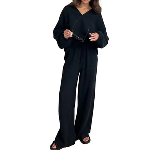 Servicio OEM personalizable, conjunto de chándal cálido informal de 2 piezas para mujer, sudaderas con capucha de manga larga, cremalleras, pantalones, patrón sólido para invierno - Product Image 4