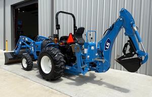 Tracteur de ferme LS MT225E avec attelage de pelle rétro LS LB2100, moteur diesel 4x4 de 93 heures, prise de force 540, attelage à 3 points, livraison gratuite - Product Image 6