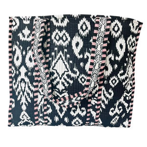 Sac fourre-tout en coton 100% pour femmes, fait à la main, imprimé à la main, matelassé, sac de voyage, accessoire de mode - Product Image 1