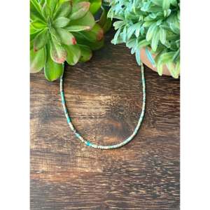 Colliers Heishi faits à la main en turquoise et argent sterling de style Navajo, perles en forme de cœur avec perle et diamant, style religieux, cadeau - Product Image 1