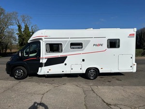 Autocaravana de Lujo P740 FC FGJ 2026, Nueva, Disponible en Stock - Product Image 3