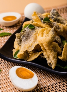 อาหารเรียกน้ำย่อยรสเผ็ดรสเค็มใส่ปลาผิวกรอบขนมเพื่อสุขภาพจากเวียดนามแบบบรรจุในกล่อง - Product Image 6