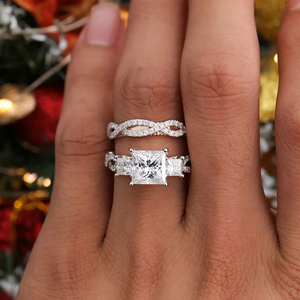 Bague de fiançailles de luxe en or 14K 18K et diamants de laboratoire plaquée or rose taille brillant pour femme - Product Image 5