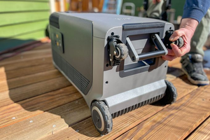 (H&S) Estación de Energía Portátil Anker SOLIX F3800, Baterías LiFePO4 de 3840 Wh - Product Image 4