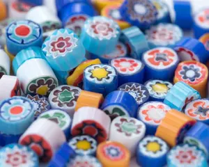 Vintage 70s Millefiori Murano cabujones de flores de cristal hecho a mano miniatura 5mm cuentas de cristal azul fabricación de joyas múltiples disponibles - Product Image 2