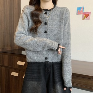 Vente en gros de cardigan en coton uni à col rond pour femmes, nouveau style pour l'automne et l'hiver 2025, pour étudiants - Product Image 5