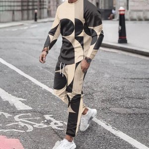 Vente en gros de survêtements d'hiver personnalisés de haute qualité pour hommes 2 pièces sweat-shirt à manches longues décontracté pour l'extérieur vêtements de sport à col rond - Product Image 1