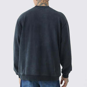Sudaderas de hombre en color gris oscuro de moda, tela 100% algodón de alta calidad, cuello redondo, estilo oversized para uso en invierno. - Product Image 2
