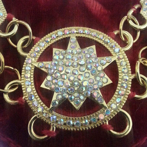 Último diseño 2024 Cadena de cuello de cadena masónica con diamantes Diseño de moda Hecho en Pakistán Precio bajo - Product Image 6