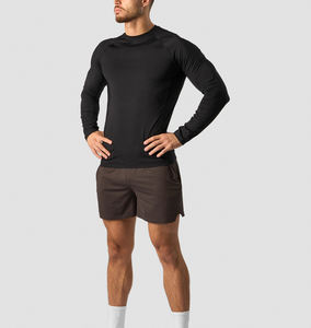 Short athlétique léger en maille pour homme avec maille respirante 90% polyester 10% spandex avec cordon de serrage à la taille et poche à fermeture éclair - Product Image 3