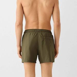 Shorts pour hommes de basket-ball décontracté de haute qualité avec logo personnalisé OEM vêtements d'entraînement en polyester pour hommes Shorts taille de couleur personnalisée - Product Image 4