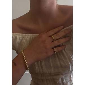 Bague de fiançailles vintage pour femme en or jaune 14 carats avec diamant taille baguette, taille 5, 3,4 g - Product Image 4