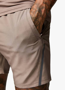 กางเกงขาสั้นออกกำลังกายและสตรีทแวร์สำหรับผู้ชาย ดีไซน์สั่งทำพิเศษ คุณภาพสูง ใหม่เอี่ยม ระบายอากาศได้ดี แห้งเร็ว เป็นมิตรกับสิ่งแวดล้อม - Product Image 5