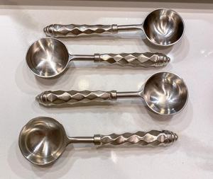 Recién llegado, juego de cucharas medidoras de acero inoxidable chapadas en oro de 4 cubiertos de cocina desechables, herramienta de medición elegante - Product Image 4