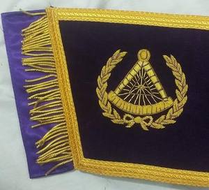 Manchettes de franc-maçon brodées à la main pour robe de cérémonie - Product Image 5