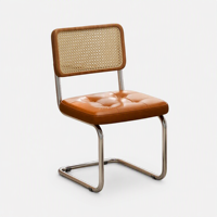 Chaise de salle à manger mobile de style médiéval, en acier, avec revêtement en cuir, durable et très demandée, pour la maison et le mobilier tendance