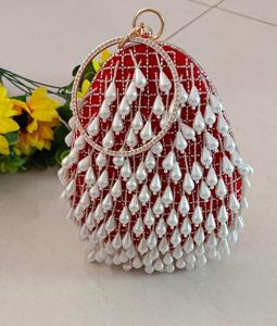 Nueva llegada impresionante hecho a mano en relieve perla pesada trabajo multicolor nupcial noche embrague monedero mujer monedero con brazalete adjunto - Product Image 4