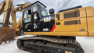 Excavatrice sur chenilles hydraulique Caterpillar 329D2L d'occasion de 29 tonnes avec faible consommation de carburant - Product Image 3