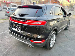 Lincoln MKC 2015 d'occasion, modèle simple, disponible à la vente - Product Image 2