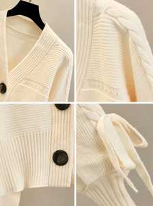 เสื้อครอปไหมพรมคอวีเนื้อนุ่มพรีเมียมสำหรับผู้หญิง แขนทรงโคมไฟเก๋ไก๋ ติดกระดุม คาร์ดิแกนฤดูหนาว ระดับไฮเอนด์ สไตล์วินเทจ - Product Image 4