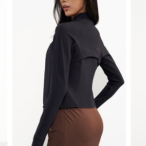 Haut de yoga léger pour femmes, grande taille, manches longues, vêtements de sport avec fermeture éclair pour la salle de sport, la remise en forme et l'entraînement - Product Image 4