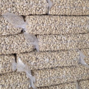 Vietnam Usine Noix De Cajou Brut W180 W240 W320 Lwp Ws Sk Noix De Cajou Client Oem Odm Exigence Santigo - Product Image 1