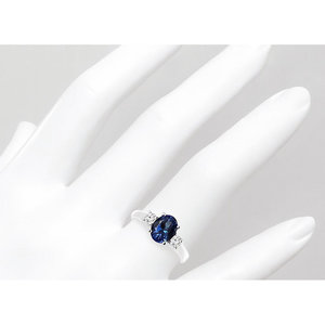 แหวนหมั้นเพชรและไพลินสังเคราะห์ทรงรี 3 เม็ด น้ำหนัก 2.00 กะรัต พร้อมการอบความร้อน ตัวเรือนทองคำแท้ 14 กะรัต - Product Image 1