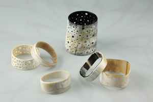 Pulsera de cuerno de búfalo hecha a mano con estilo, accesorios de moda para mujeres y niñas, hecha a mano con materiales de alta calidad - Product Image 2