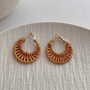 Pendientes de aro geométricos de ratán de verano ligeros ecológicos de moda estilo minimalista bohemio para mujeres para compromiso - Product Image 2